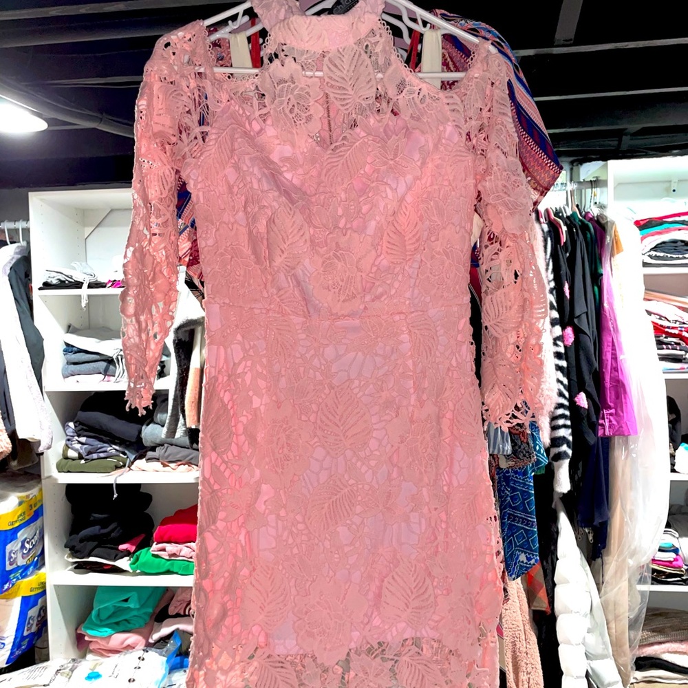 Pink lace dress from chicme size medium